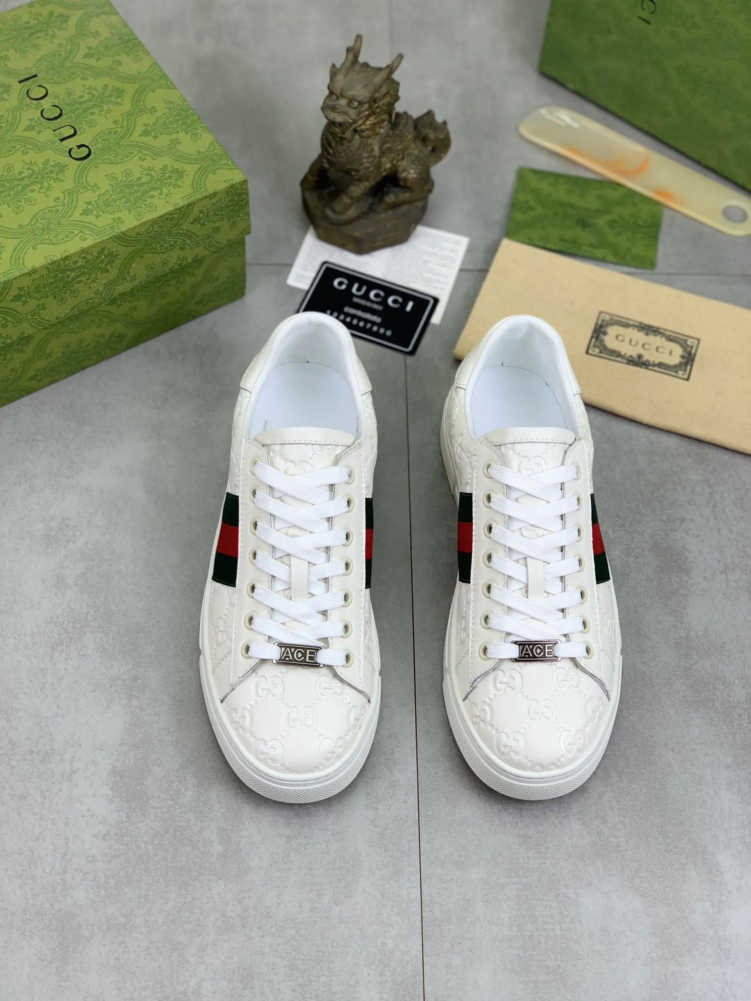 Men's shoes 💰P440💰 [New model] (GUCCI) official website's latest 🎁🎁casual and fashionable men's shoes 👟, hot style 💥 style is simple and elegant, exclusive for trendy men. Unique official website's latest brand double G elements 👑Original Gucci decoration, fashionable and generous, the fabric is original frosted calfskin ✅Fully imported first-layer pigskin lining, the official website specifies wear-resistant, lightweight original rubber casual outsole, the classic model is taken in kind at the counter🎬38-44 4️⃣ colors available